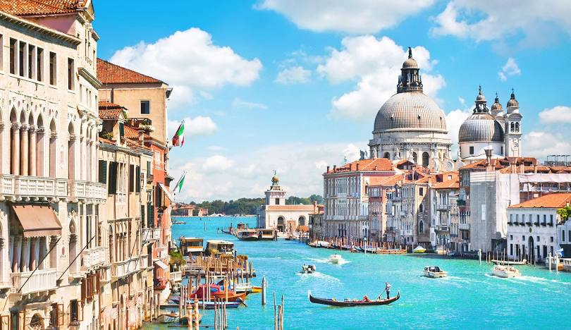 Explore Italy by Flight