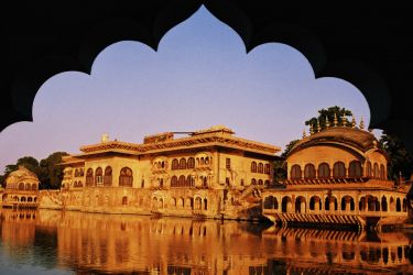 Golden Triangle with Birds